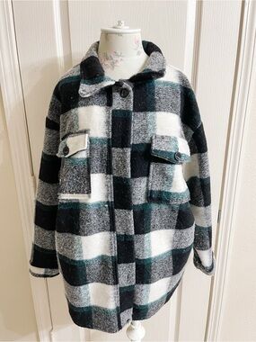 Buckle Plaid Wool-Blend Shacket in Black, White & Dark Green